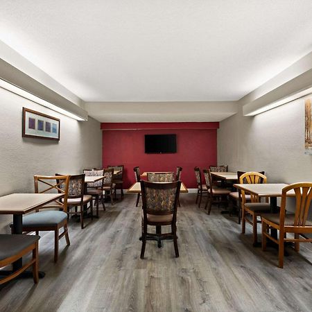 Econo Lodge Richmond Kültér fotó