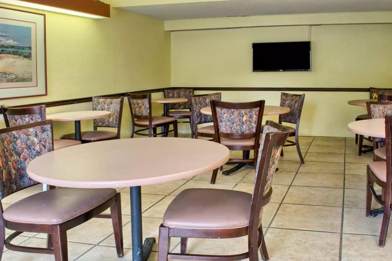Econo Lodge Richmond Kültér fotó