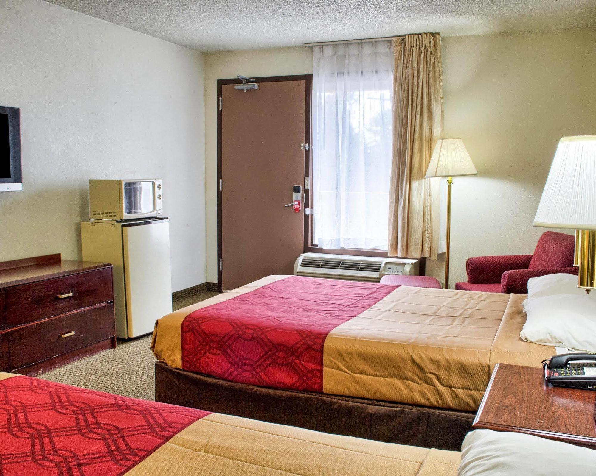 Econo Lodge Richmond Kültér fotó