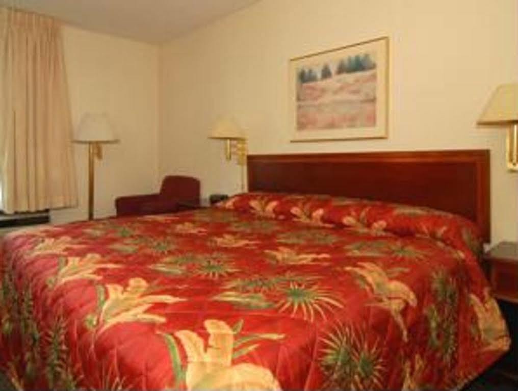 Econo Lodge Richmond Kültér fotó